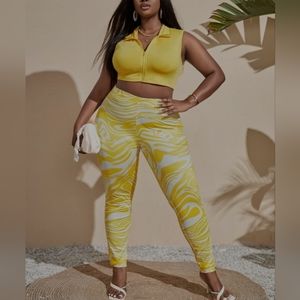 Plus Zip Up Tank Top & Allover Print Legging